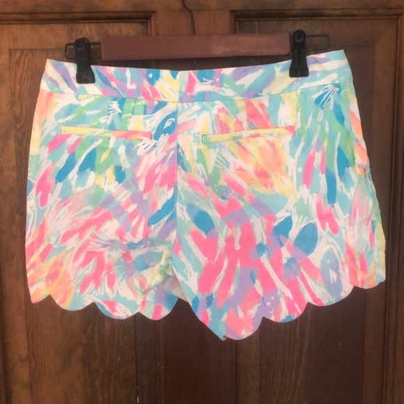 Lilly Pulitzer shorts - Picture 3 of 6